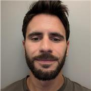 Offro lezioni di italiano (grammatica e storia della letteratura), latino e greco.